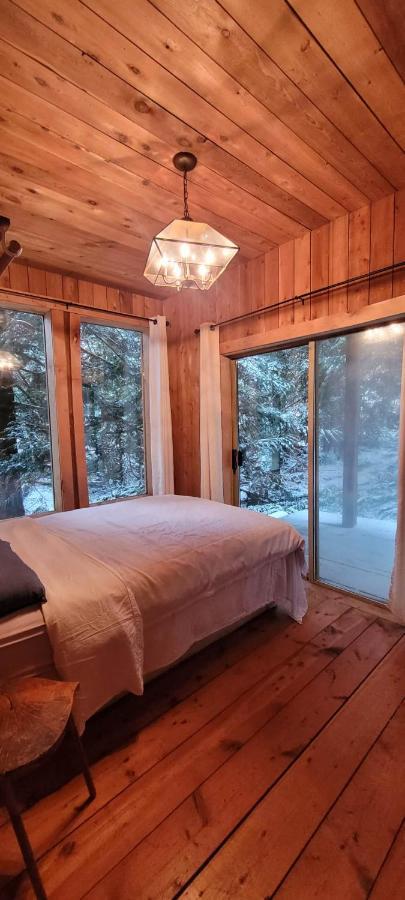 Ocean Views & Sunset Beach Cabin With Soaker Tub & Fire Pit Villa Powell River Exterior foto