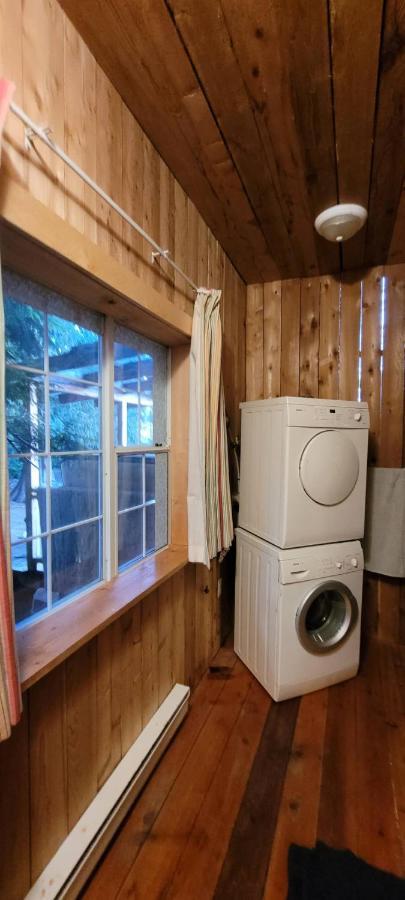 Ocean Views & Sunset Beach Cabin With Soaker Tub & Fire Pit Villa Powell River Exterior foto
