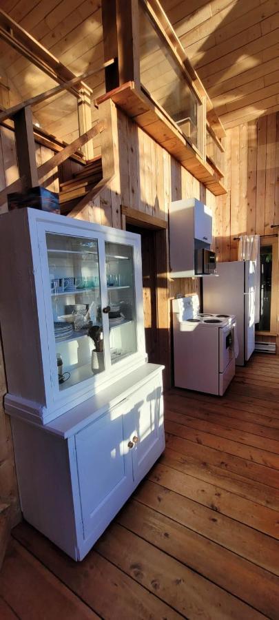 Ocean Views & Sunset Beach Cabin With Soaker Tub & Fire Pit Villa Powell River Exterior foto